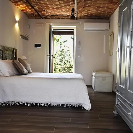 Oda ve Kahvaltı La Crusetta San Marzano Oliveto